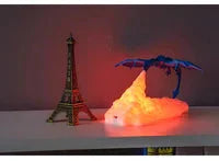 Indendørs natlampe: 3D-printet drage, der forvandler rummet magisk.