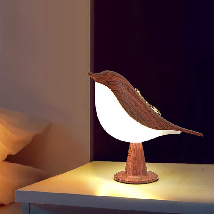 Stilfuld DreamWing designlampe, perfekt som natlampe og stemningslys til moderne indretning.