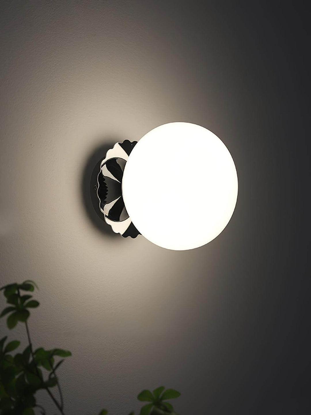 Moderne Metal Væglampe med Lyserød Glasskærm