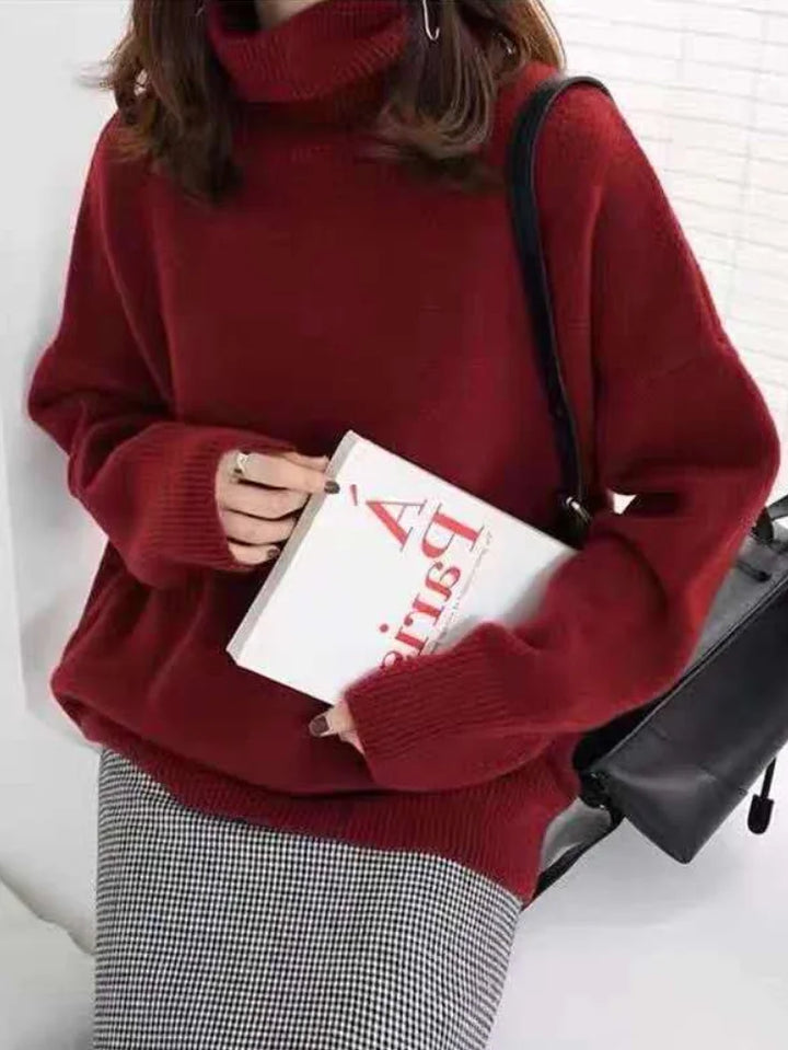 "Eksklusiv cashmere rullekrave for kvinder i beige, blød tekstur, elegant design, perfekt til kølige dage, vinterstil."