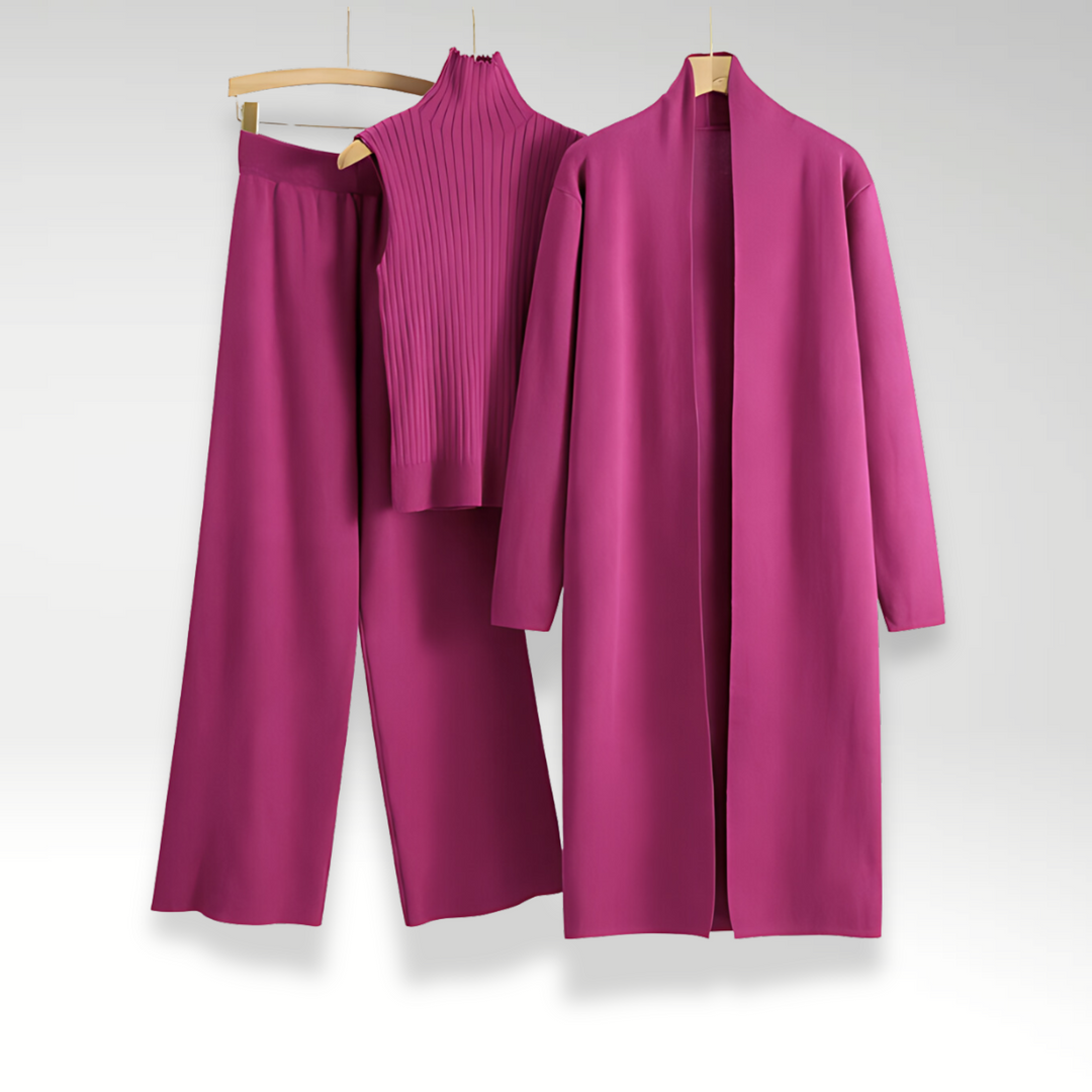 Formelt 3-delt jakkesæt til kvinder, indeholdende blazer, elegant vest og klassiske bukser. Til et skarpt business look.