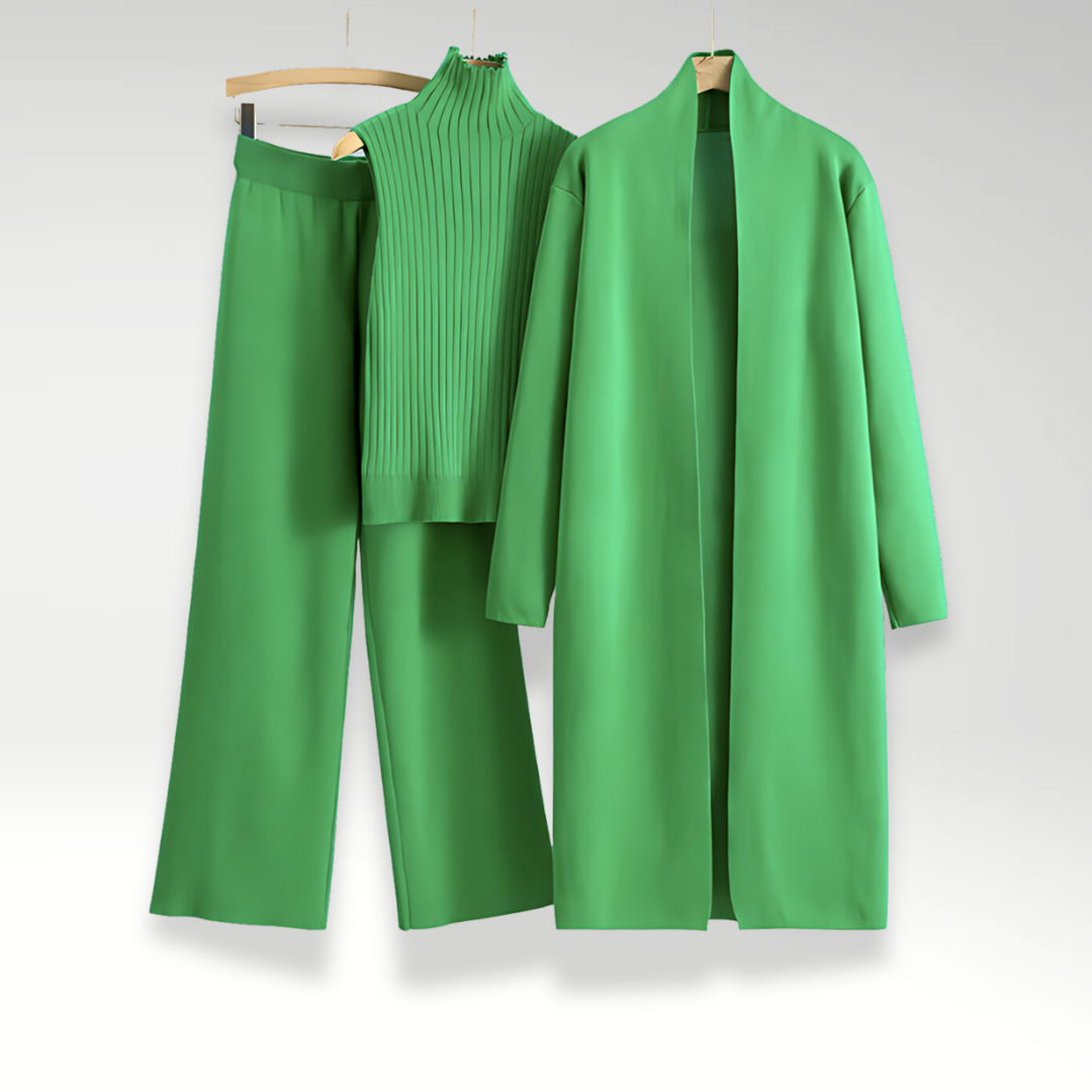 Elegant dame power suit i 3 dele: blazer, vest og bukser. Komfortabelt og stilfuldt til arbejde & særlige lejligheder.