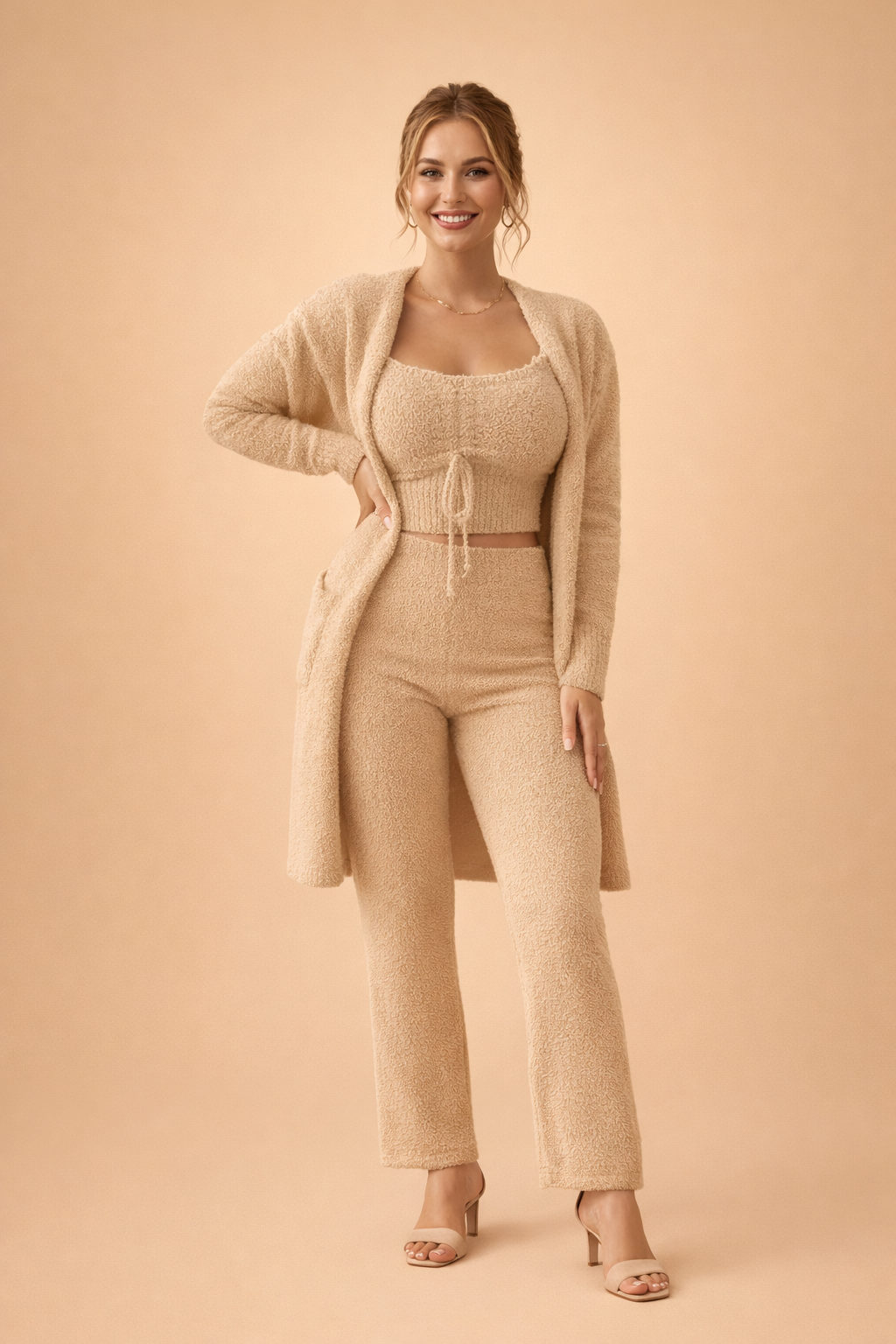Elegant dame loungesæt, 3-delt, fremviser moderne kvindestil, perfekt som hjemmetøj og modetøj.