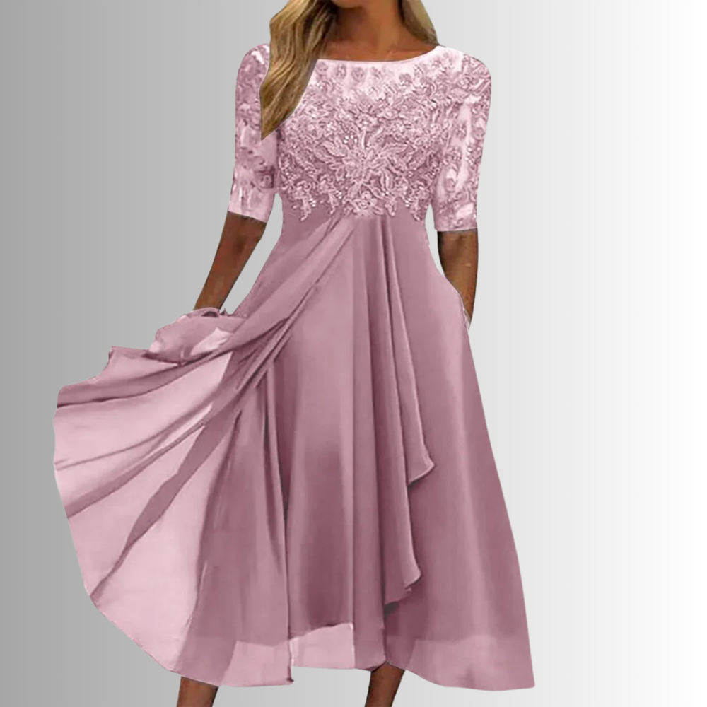 Stilfuld ByMayberry lang maxikjole til damer. Elegant festkjole ideel til bryllup og sommer.