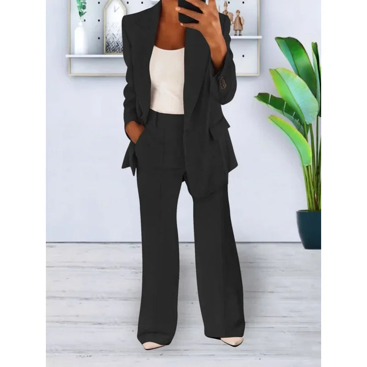 Stilfuld dame blazer til jakkesæt, moderne design. Ideel til kontor, festtøj eller et elegant hverdagslook.