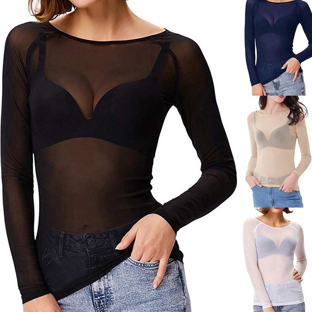 Dame langærmet top i elegant stil. Optimal komfort for en stilfuld bluse, der passer perfekt til festlige og hverdagsanledninger.