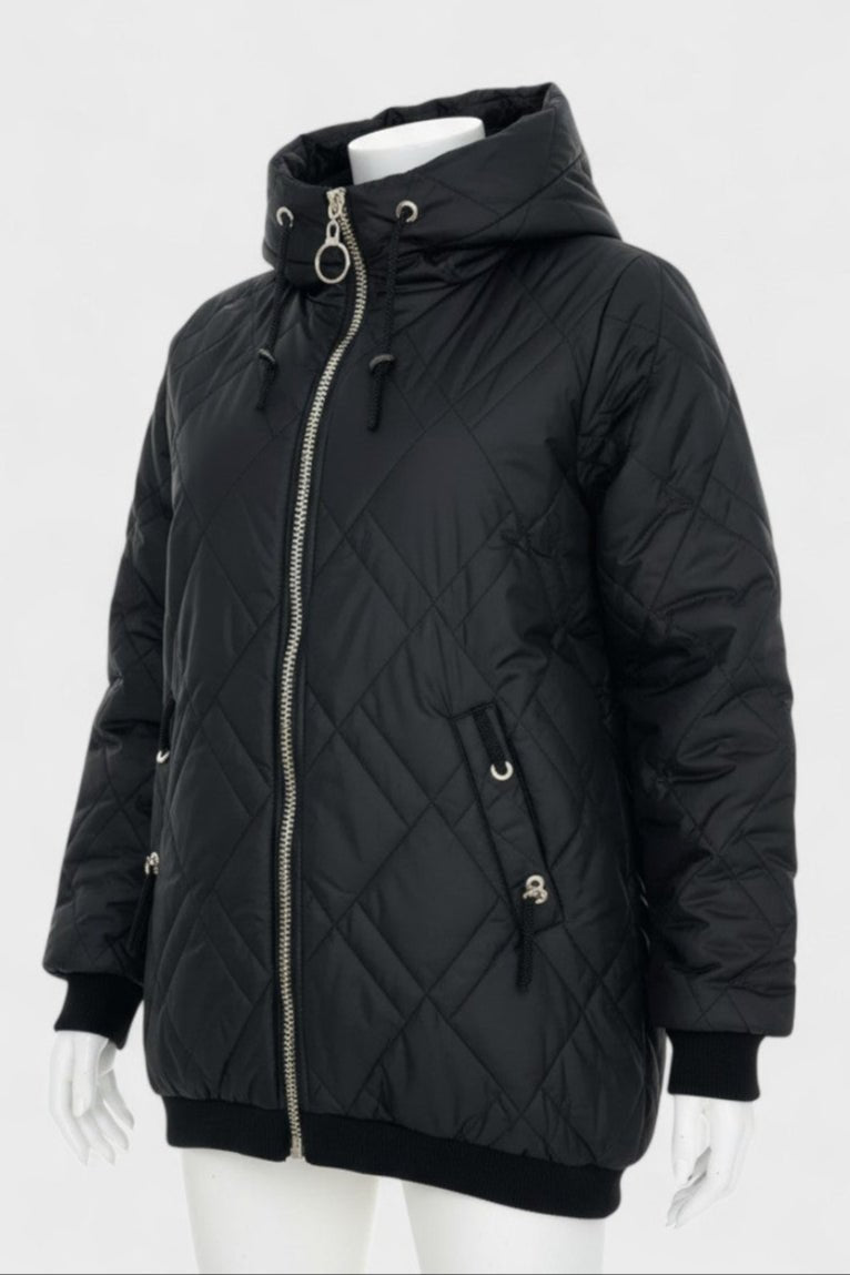 Stilfuld dame vinterjakke: elegant parka der holder dig varm og moderigtig i vinterkulden.