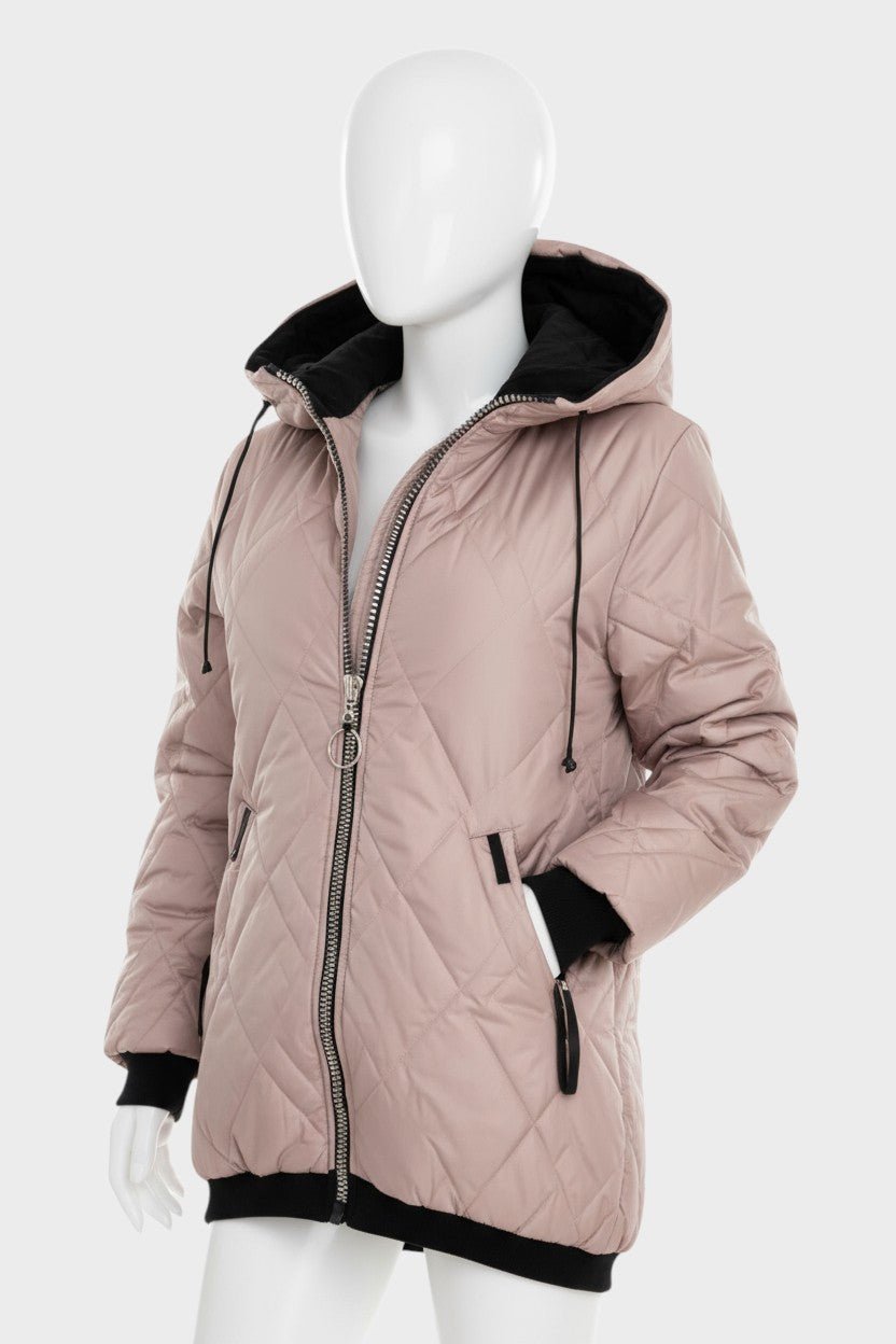 Varm og elegant dame parka. Luksus vinterjakke der kombinerer mode og komfort til vinterbrug.
