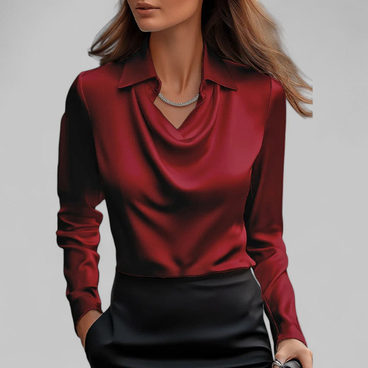 Draperet hals damebluse, langærmet og elegant. Perfekt til et stilfuldt og sofistikeret look.