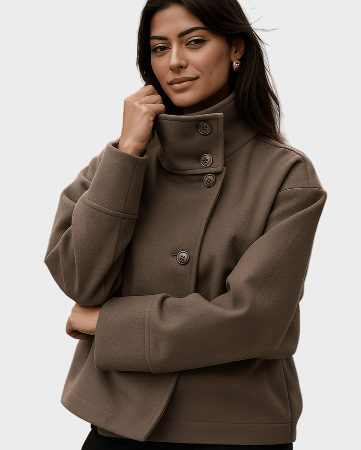 Elegant damejakke med kort snit, perfekt til efterår/vinter mode.