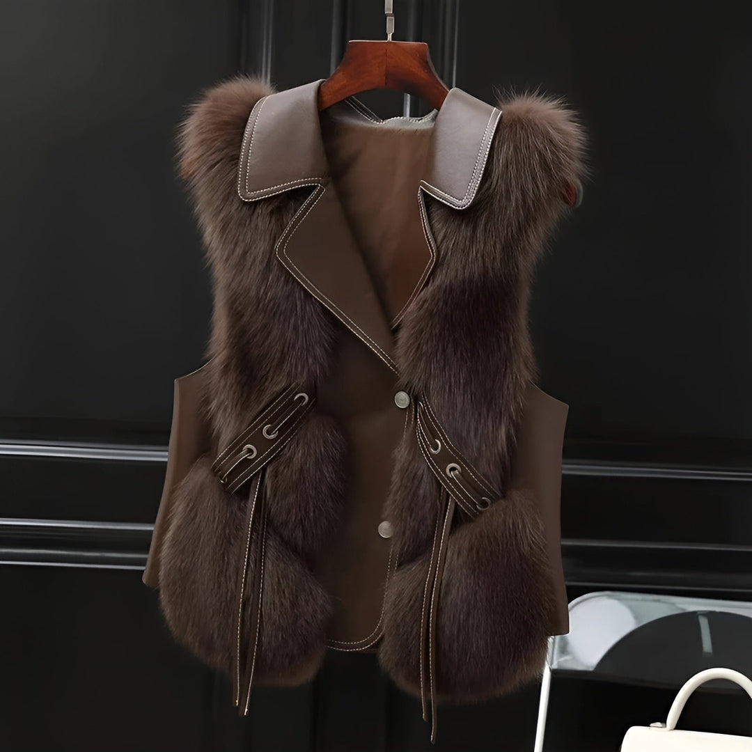 Ærmeløs damevest i chic design, ideel til efterårs- og vinterlag-på-lag.