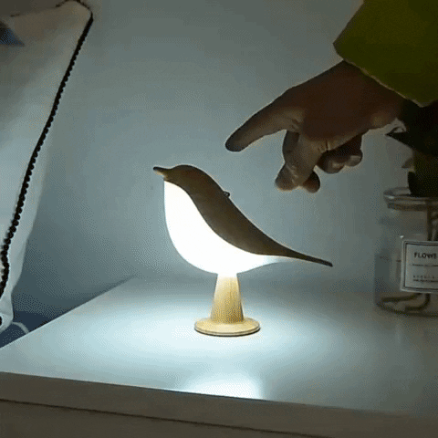 Genopladelig designlampe, fugleformet. Justerbar lysstyrke, trådløs LED-belysning for hyggelig atmosfære.
