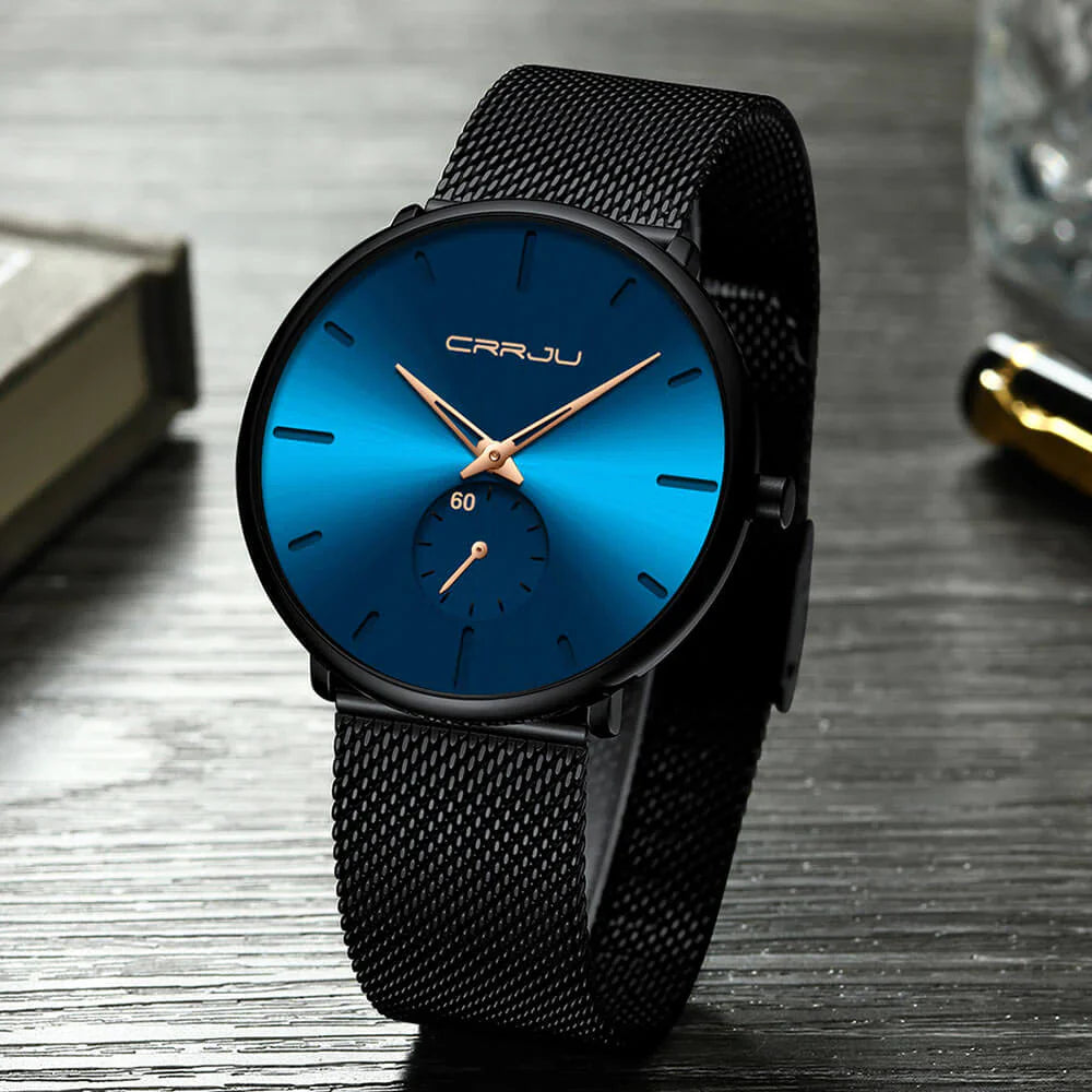 Detaljeret billede af et elegant og stilfuldt herre armbåndsur, et præcisions kvarts ur.