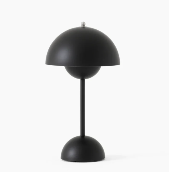 Bærbar genopladelig bordlampe med touchfunktion og dæmpbart lys til fleksibel hyggebelysning.