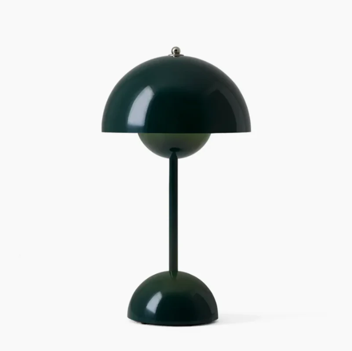 Elegant touchlampe med dæmpbar LED, perfekt som natlampe eller stemningslys i indretningen.
