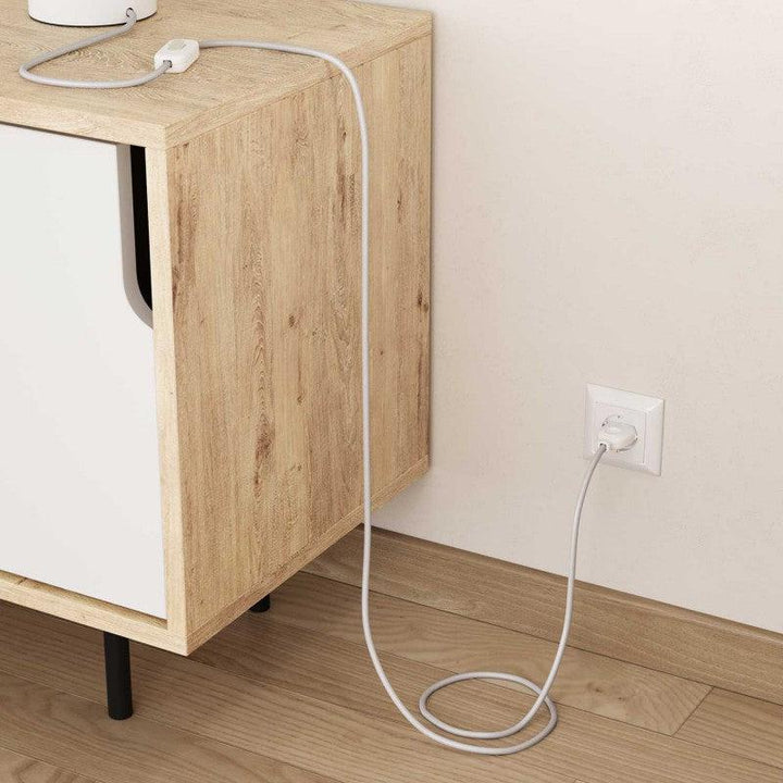 "Elegant hvid stofledning i fleksibel viskose, rundt design, perfekt til belysning og interiør, moderne stil."