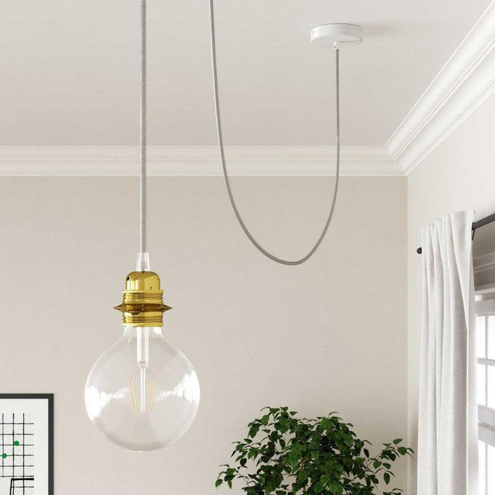"Elegant hvid stofledning i fleksibel viskose, rundt design, perfekt til belysning og interiør, moderne stil."