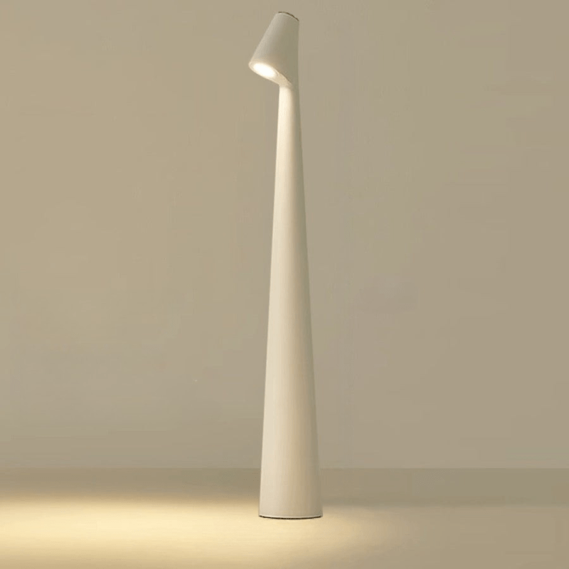 USB-C opladning: Praktisk og bærbar kordeløs bordlampe til enhver lejlighed.