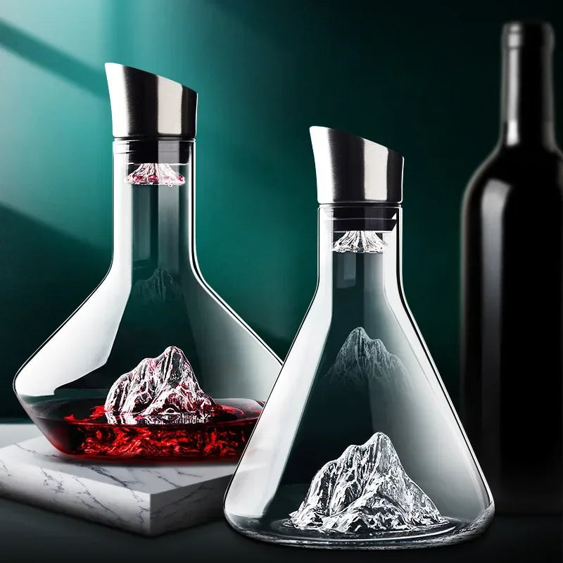 Elegant 1500 ml krystal karaffel til rødvin. Optimerer smagen gennem luftning, et must-have for vinelskere.