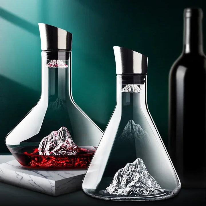 Elegant 1500 ml krystal karaffel til rødvin. Optimerer smagen gennem luftning, et must-have for vinelskere.