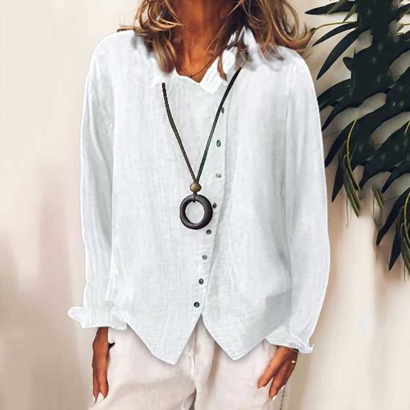 Klassisk kvinde skjorte med et tidløst design. Ideel til kontoret og et stilfuldt hverdagslook.