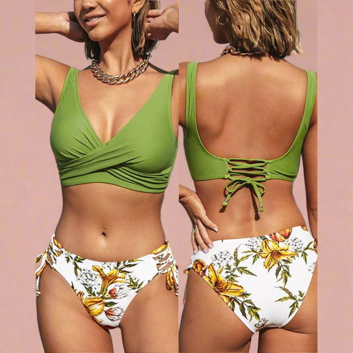 Elegant bikinisæt til ferie og pool. Kvinders wrap top og justerbare trusser for optimal pasform og stil.