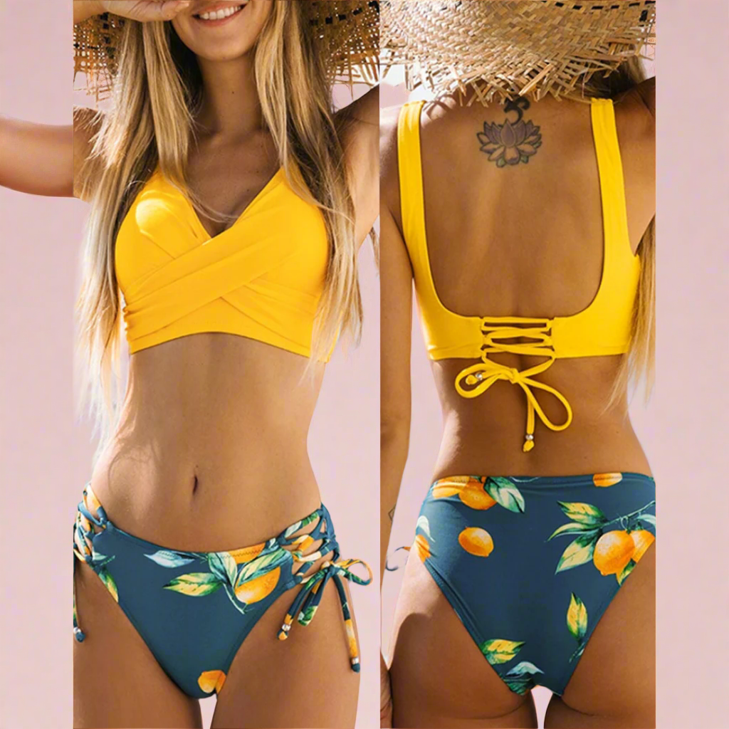 Moderne kvindebikini med elegant wrap design og justerbare sider. Perfekt badetøj til pool og sommer.
