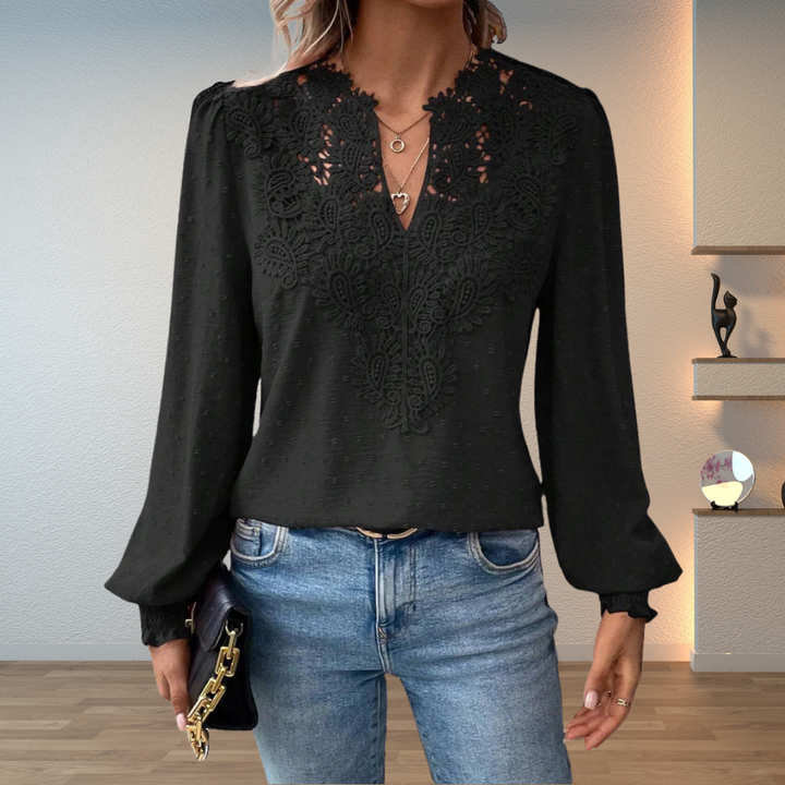 Lilla, elegant bluse til kvinder. Flatterende og stilfuld til både fest og hverdag.