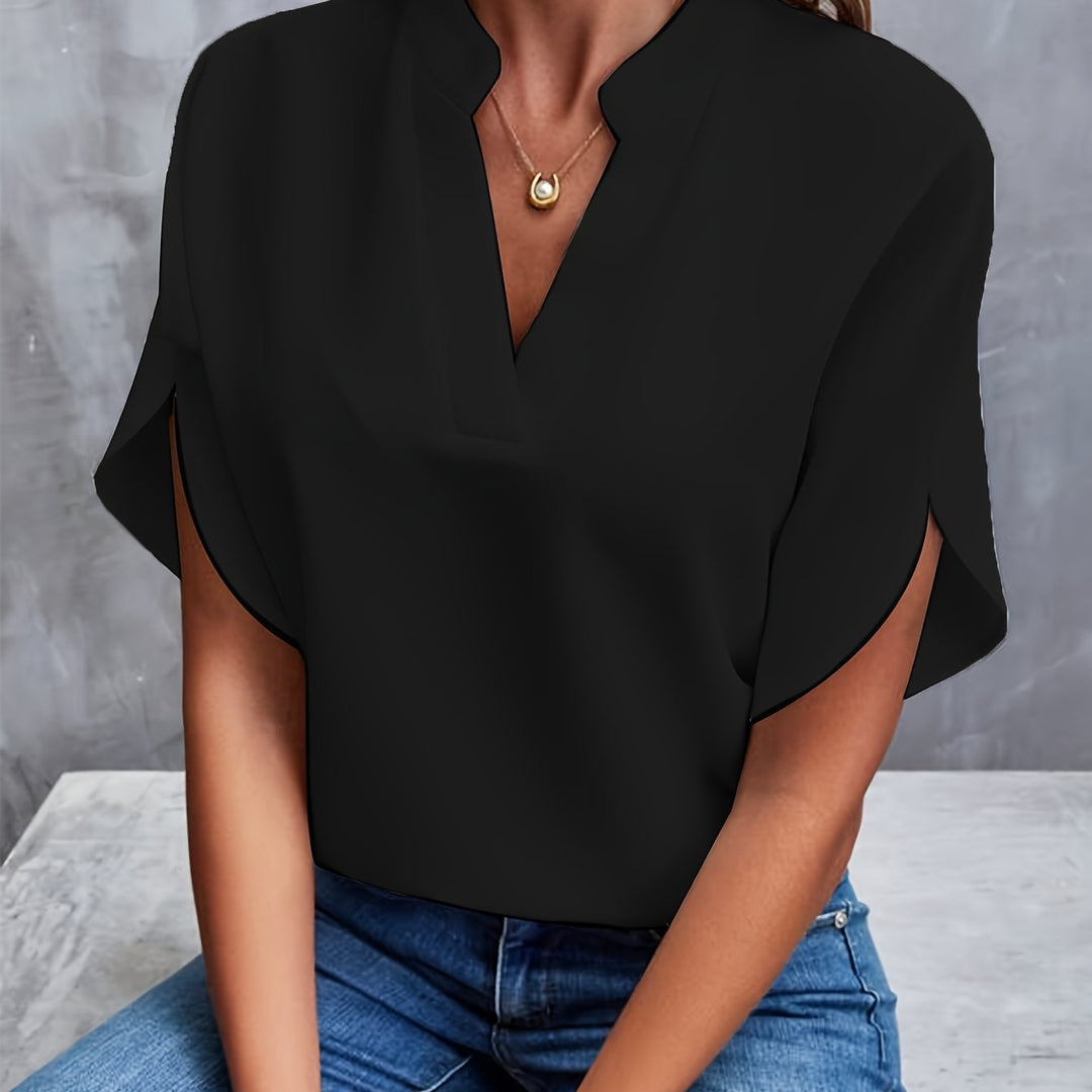 Elegant kvindebluse med perfekt pasform, ideel til enhver anledning. Alsidig festlig top.