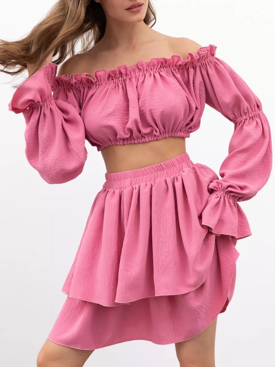 Festligt og stilfuldt off-shoulder todelt sæt til kvinder, ideelt til sommerfester og fritid.
