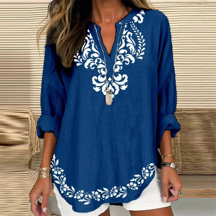 Elegant langærmet T-shirt med unik Stilla-hals, åndbart stof, ideel til stilbevidst moderne brug