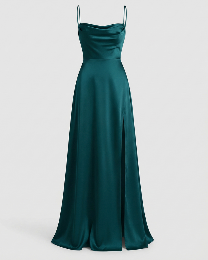 Boheme-inspireret maxikjole med elegant slids. Perfekt stilfuld sommerkjole til kvinder.
