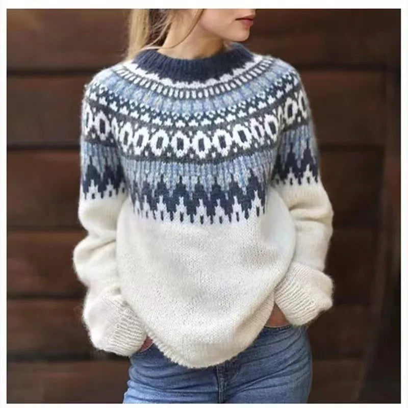 Elegant nordisk striktrøje til kvinder i blød strik. Perfekt til varme og stil i vintermånederne.