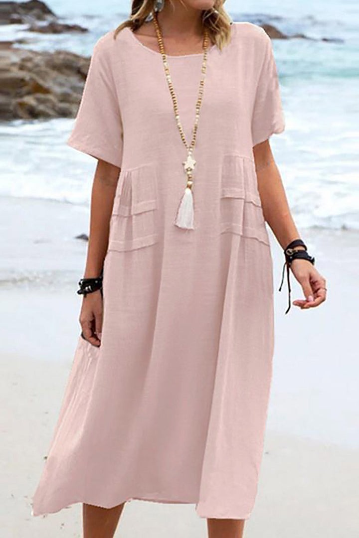 Farverig og afslappet sommerkjole til kvinder, ideel som hverdagskjole i plus size med elegant look.