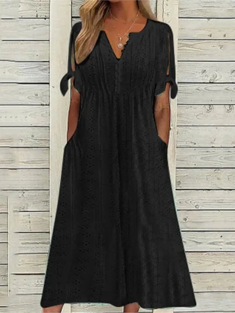 Elegant sommerkjole til kvinder, perfekt til fest og hverdag. Stilfuld og komfortabel mode.