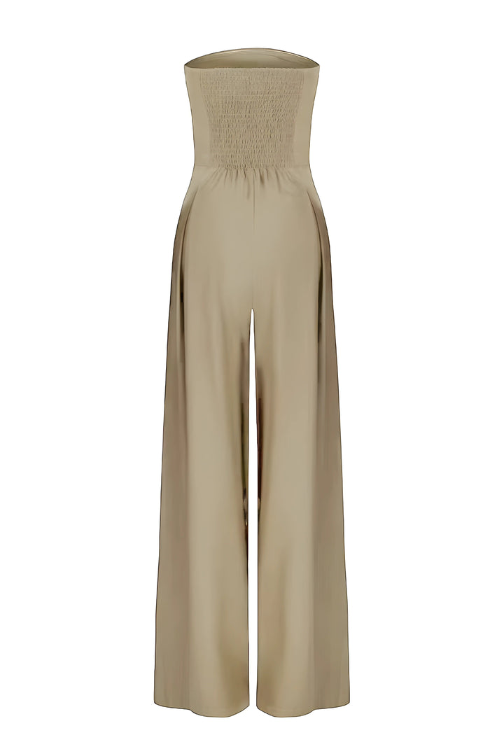 Stropløs jumpsuit i elegant design til kvinder. Klassisk og festklar mode til aftenbrug.