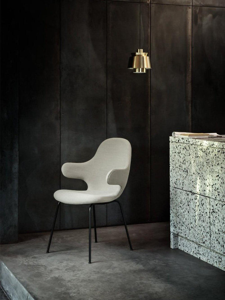 Designlampe TERJE. En elegant pendellampe der leverer moderne og hyggebelysning.