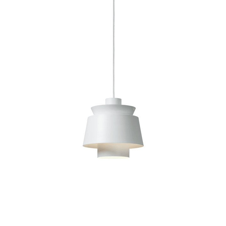 TERJE pendel: Skab en moderne atmosfære med denne stilfulde designlampe i metal.