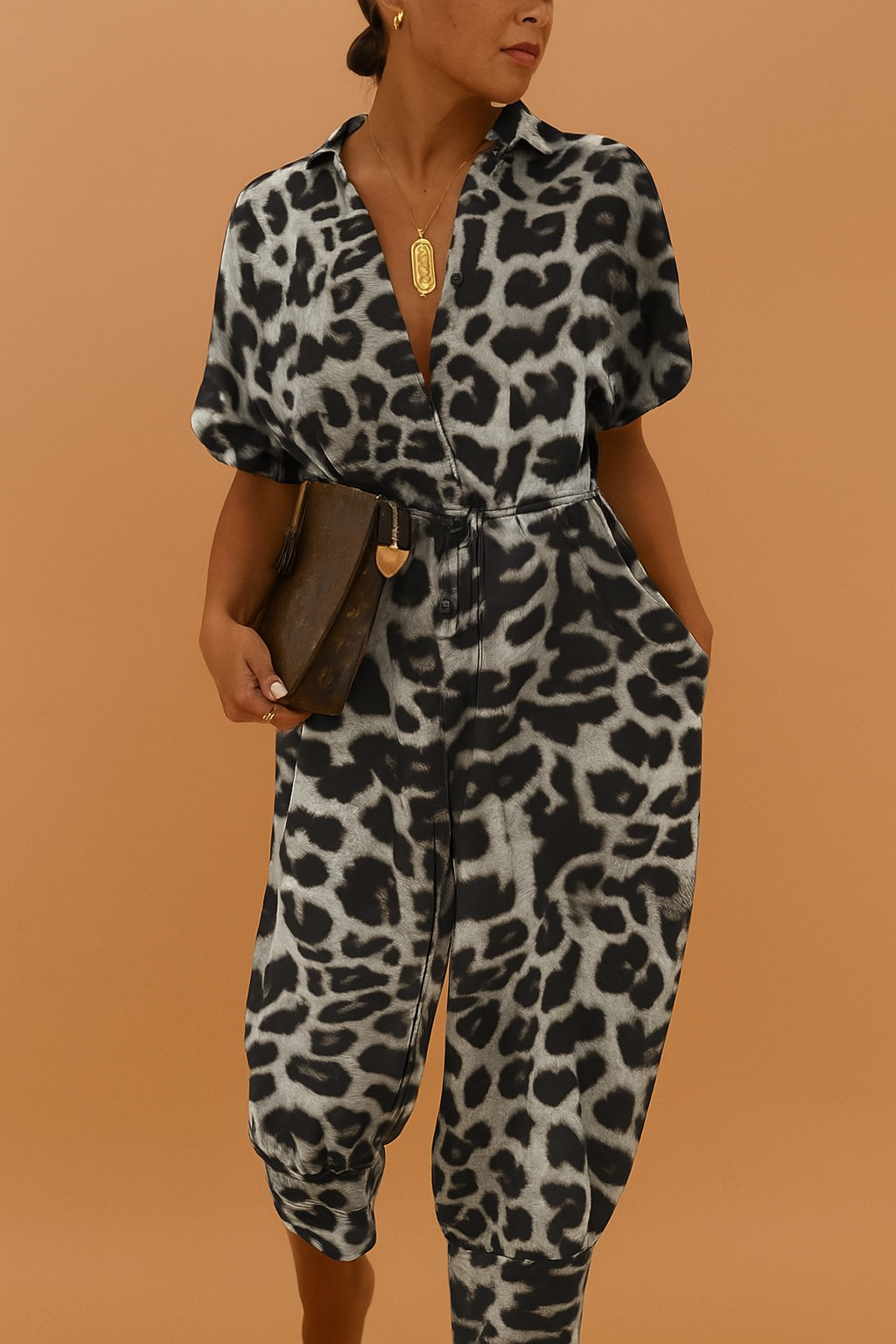 Elegant todelt damesæt med jumpsuit-look til kvinder. Perfekt til hverdag og fest i stilfuld sort.