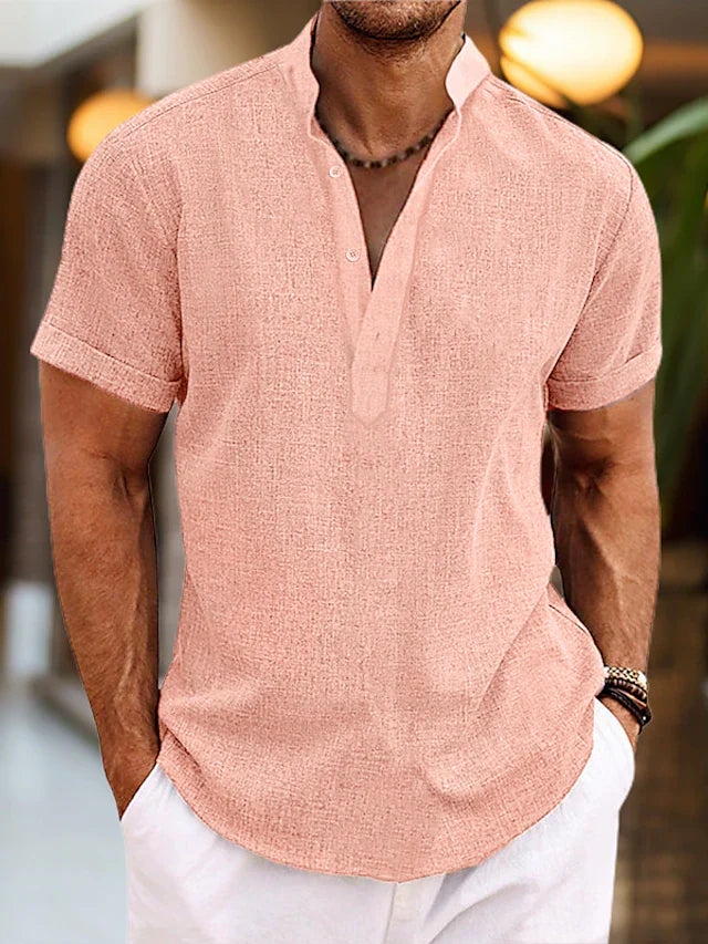 Elegant V-hals poloshirt til mænd. Stilfuld og moderne herre T-shirt, perfekt til hverdag og fritid.