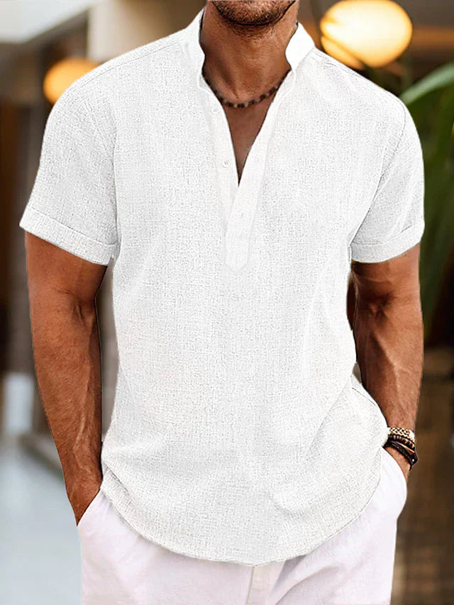 Alsidig V-hals poloshirt til mænd. Moderne T-shirt til forår og sommer, perfekt til en stilfuld garderobe.