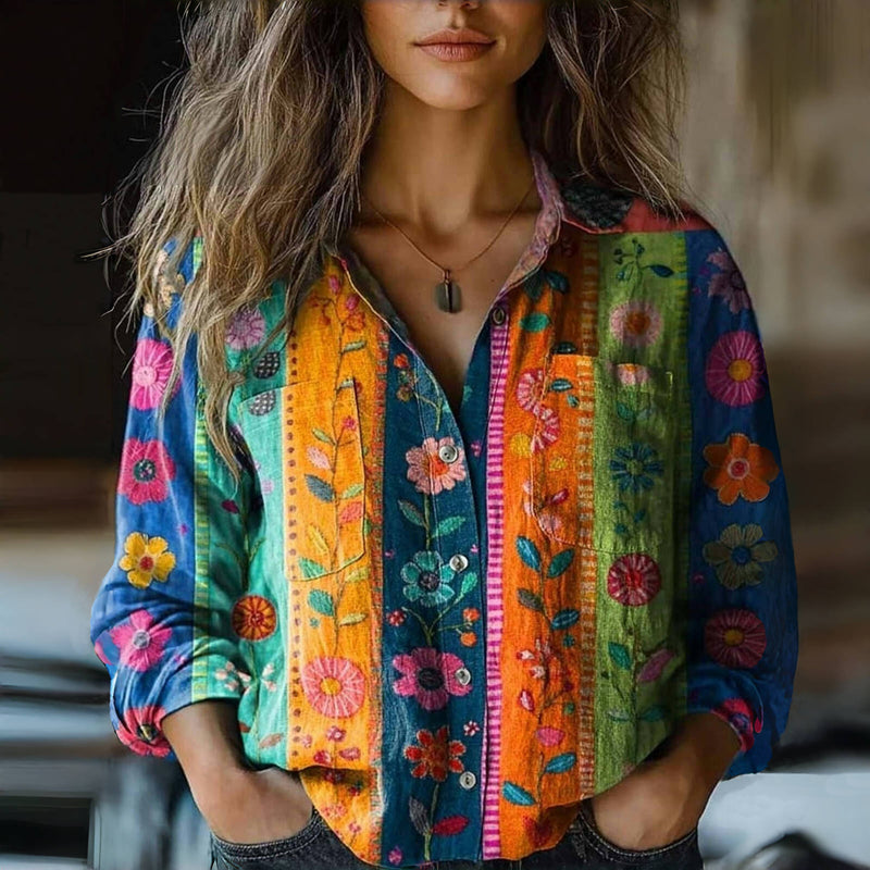 Elegant vintage blomsterbluse til kvinder med langærmer og turn-down krave, ideel til hverdag.