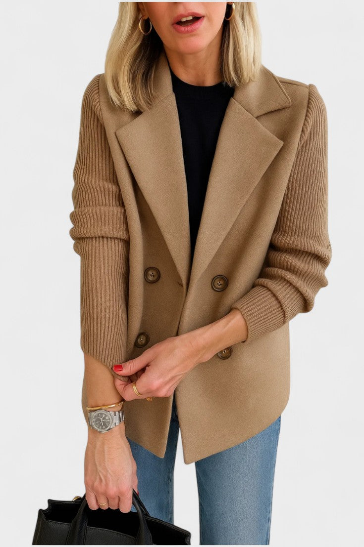 Stilfuld Elena blazer til kvinder, ideel til en elegant hverdag eller som kontorjakke.