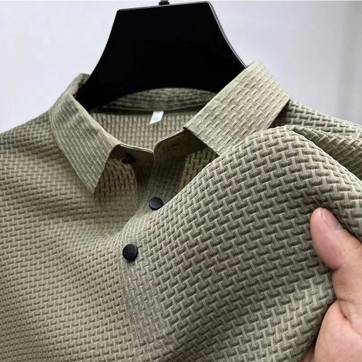 Velsiddende herre polo t-shirt, klassisk design til en elegant og afslappet sommerstil.