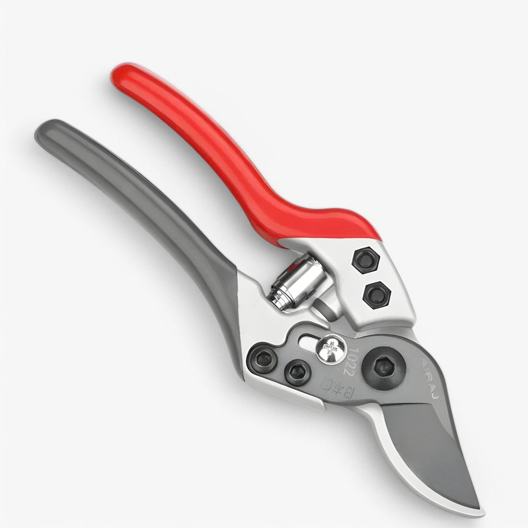 "Ergonomisk beskæresaks med skarpe, rustfrie knive og skridsikre håndtag, ideel til præcis havepleje"