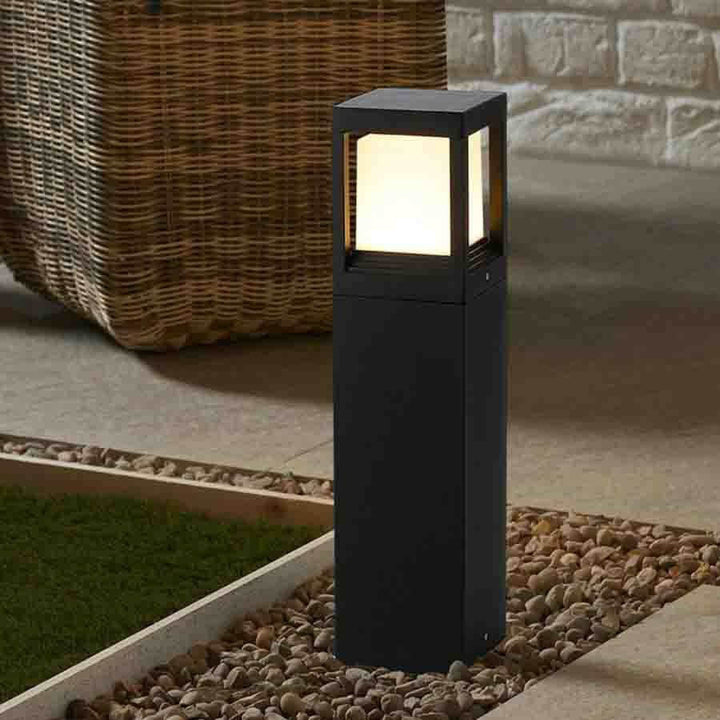 60 cm Solcellelampe Udendørs - Terningformet Havebelysning