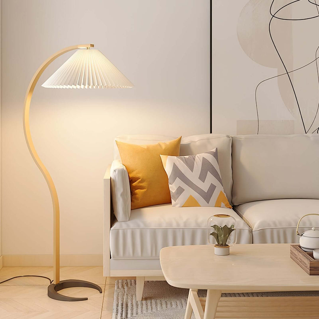 Designer Gulvlampe i Træ & Metal