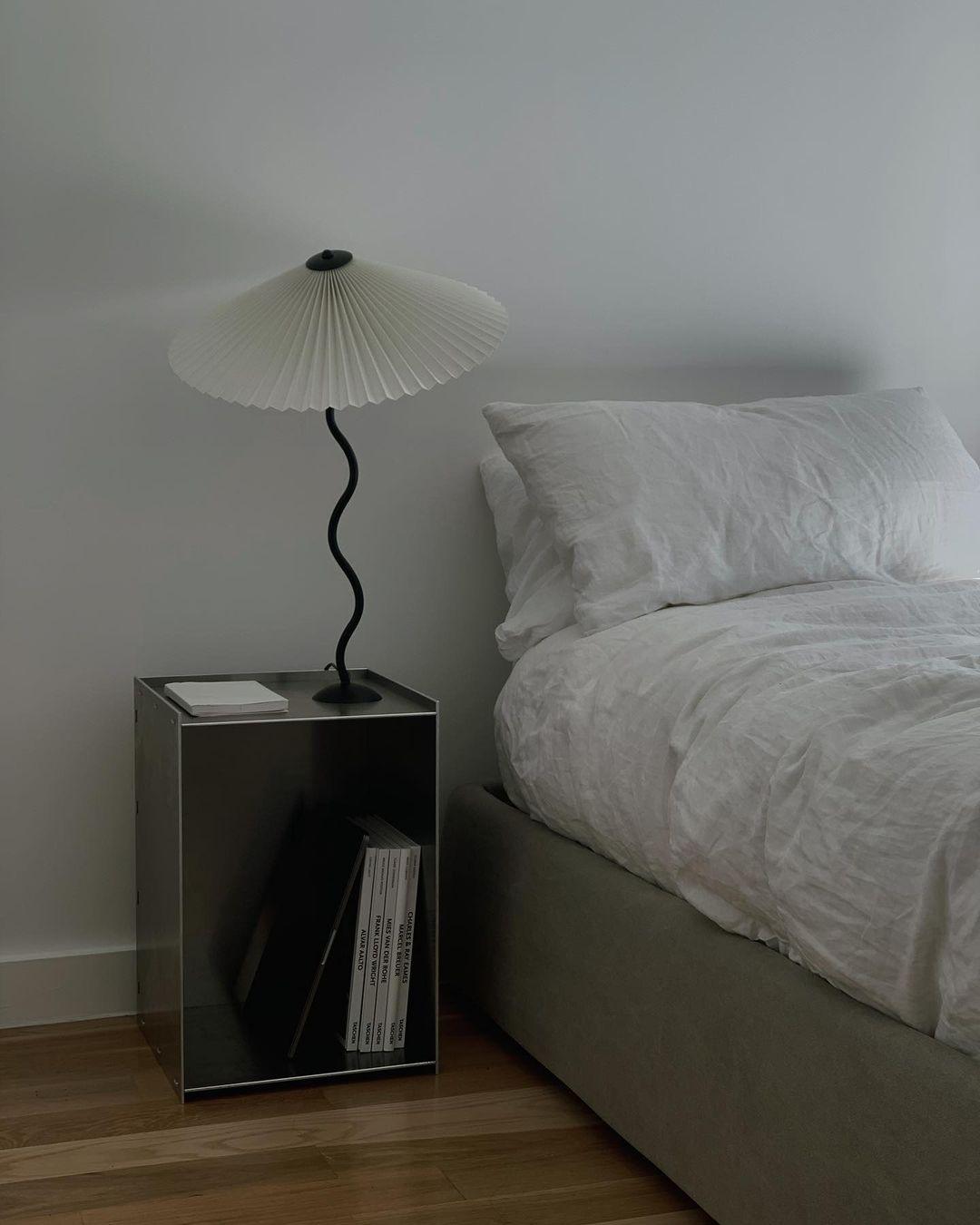 Designer Bordlampe i Metal - 43cm