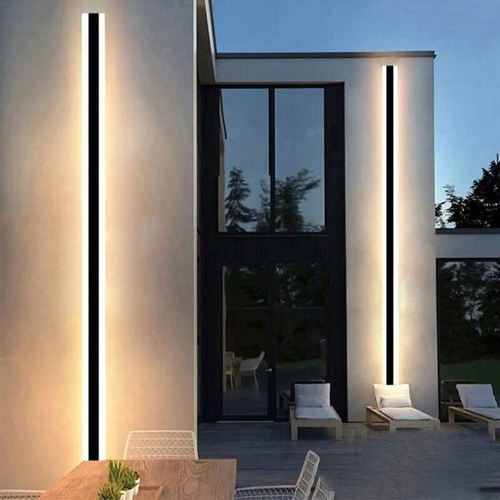 LED Væglampe i Stribet Design | Moderne Indendørs Belysning