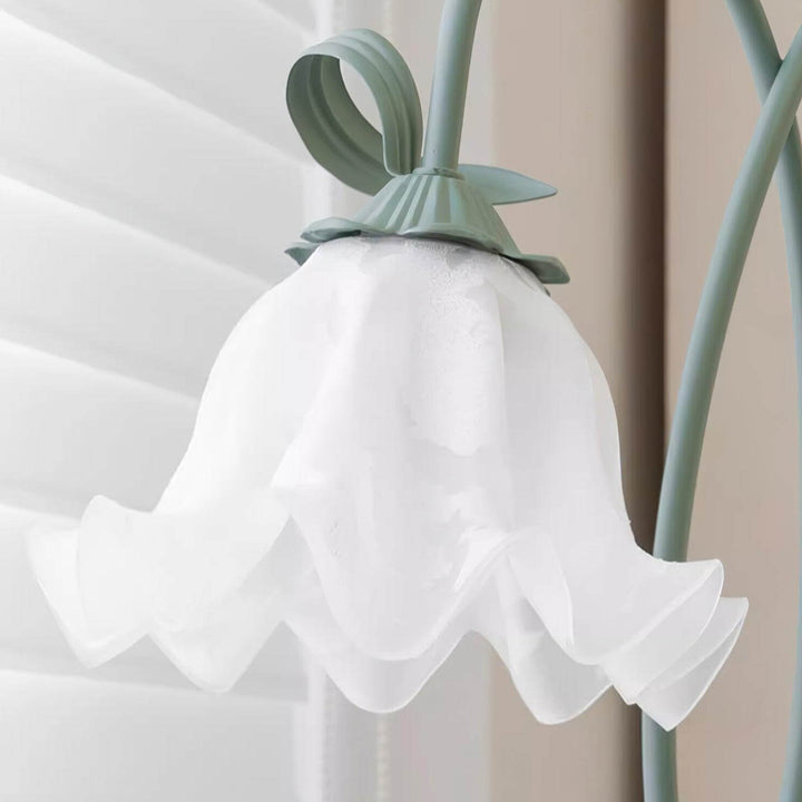 Elegant Blomster Gulvlampe i Mat Grøn